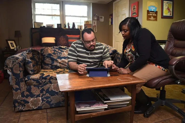 How the Adult Autism Waiver Program Supports Independent Living